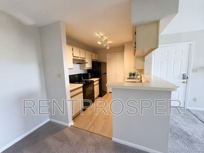 Building Photo - 5501 Rosebriar Way