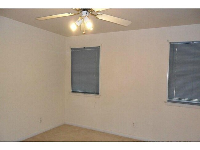 Building Photo - Newly Renovated Stunning House for Rent 4 ...