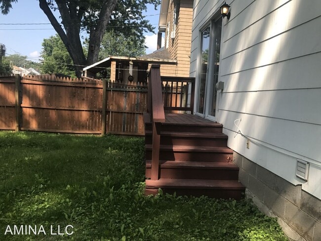 Building Photo - 4 br, 1.5 bath House - 303 Knickerbocker Ave