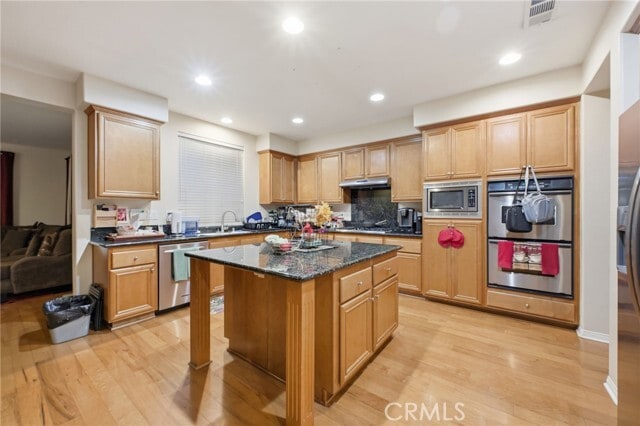 Building Photo - 11124 Larkspur Ct