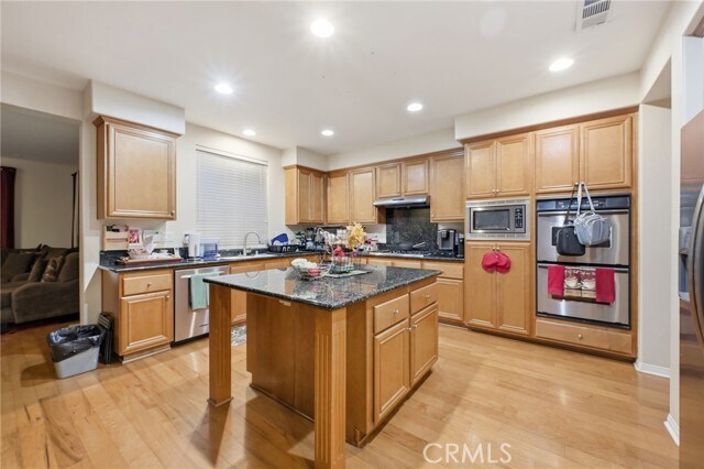 Foto del edificio - 11124 Larkspur Ct