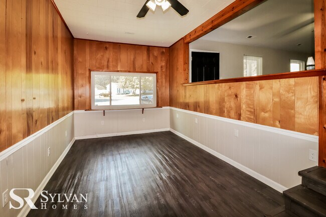 Foto del edificio - This cute home is ready for your personal ...