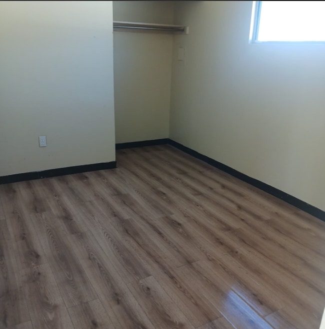 Building Photo - Thurston Street