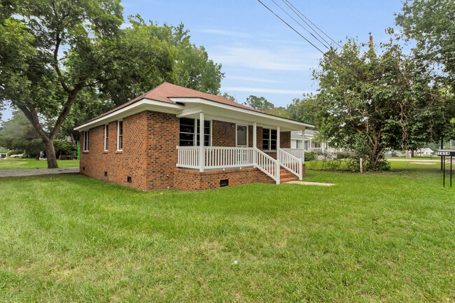 Foto del edificio - 1614 McKinley Ave