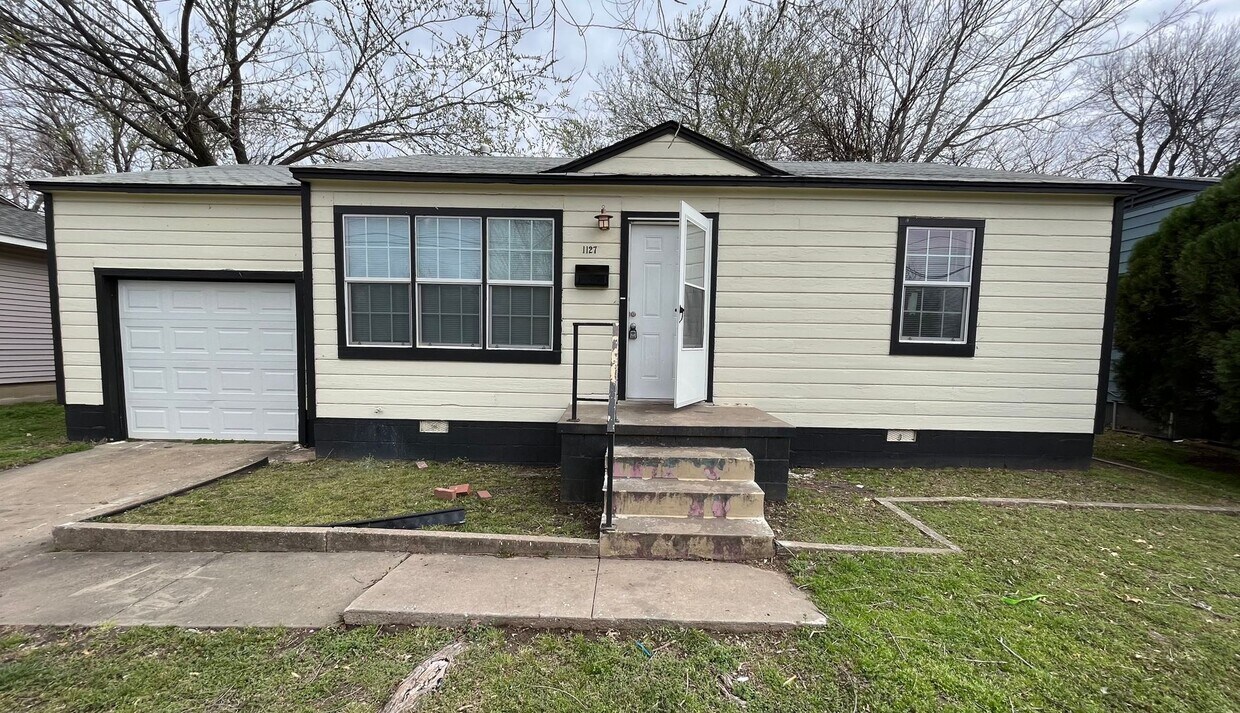 Primary Photo - Adorable 2 bedroom 1 bath home located in ...