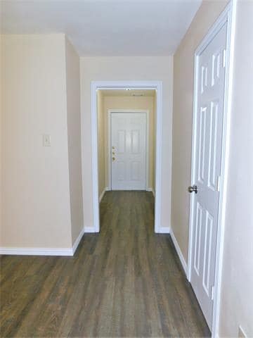 Building Photo - 3812 Yellowstone Pl