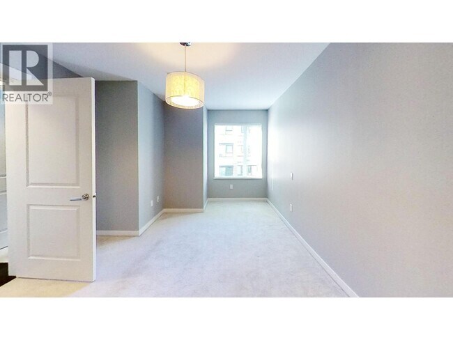 Photo du bâtiment - 3163 Riverwalk Ave