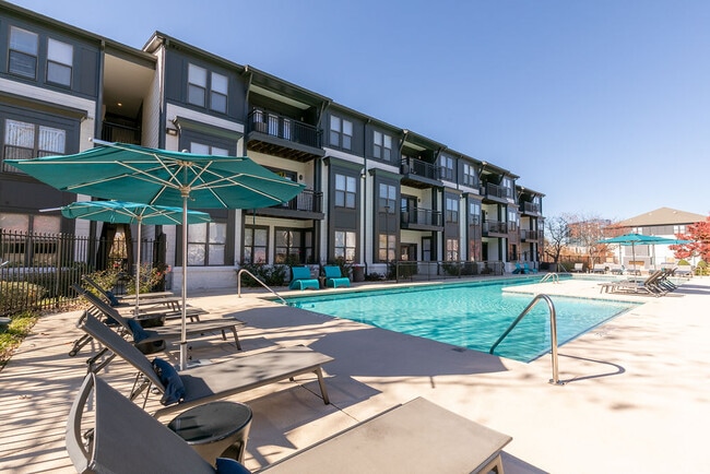 M Street - M Street Apartments