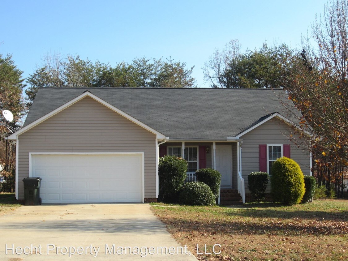 3726 Navajo Dr, Maiden, NC 28650 House Rental in Maiden, NC