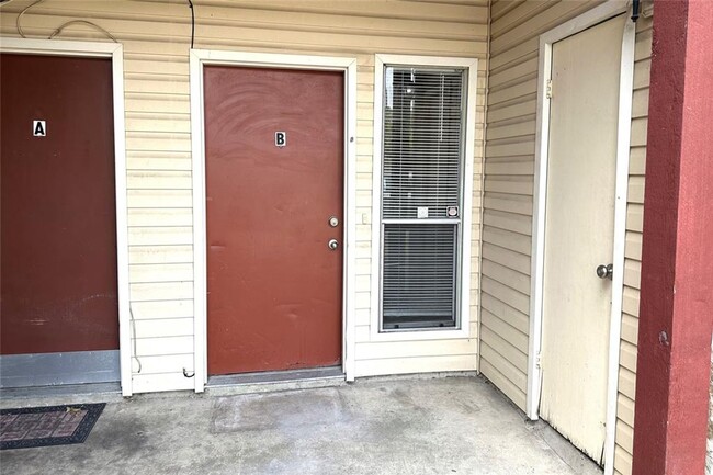Foto del edificio - 901 Taulbee Ln