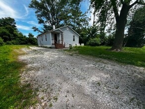 Building Photo - 211 Judith Ln