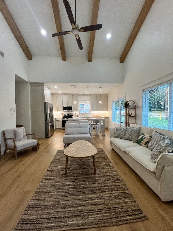 Foto del edificio - 324 Inwood Dr