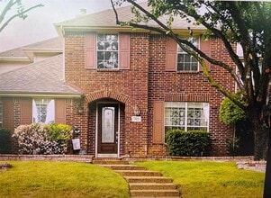 Building Photo - 3113 Stinson Dr