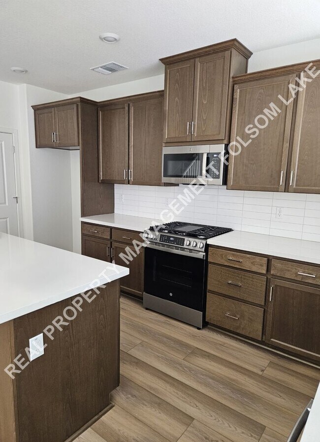 Foto del edificio - New 3bd 2.5ba home in the Riverblossom at ...