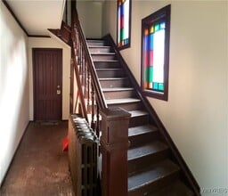 Building Photo - 128 W Bank St