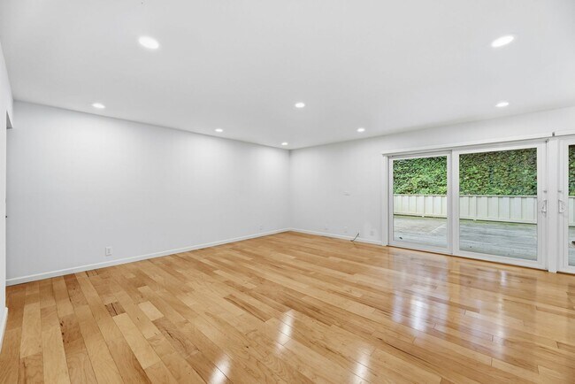 Foto del edificio - Elegantly Updated Apartment for Rent in Orinda