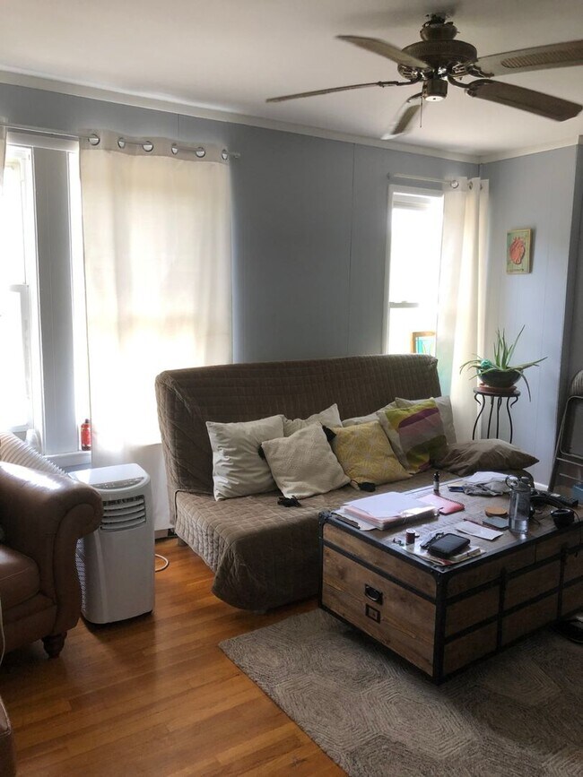 Foto del edificio - 13 High St Pl