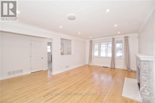 Building Photo - 1347 Dorchester Ave