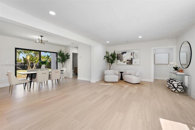 Foto del edificio - 185 NE 106th St