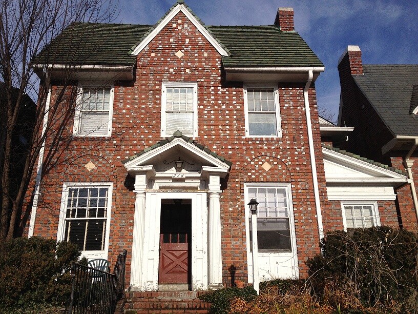 Building Photo - 714 N Arthur Ashe Boulevard Ave