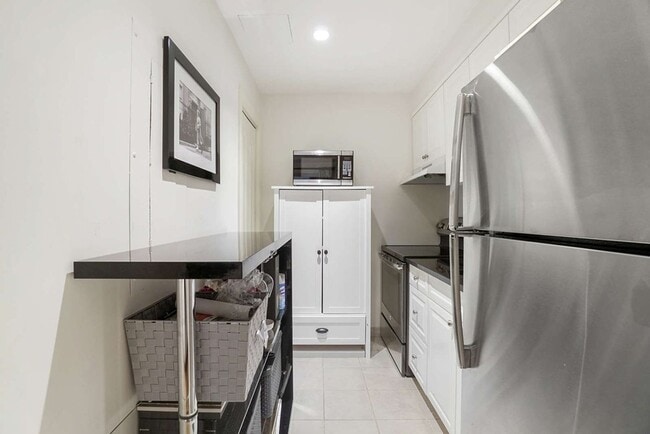 Foto del edificio - Elegant Back Bay Living in Full-Service La...