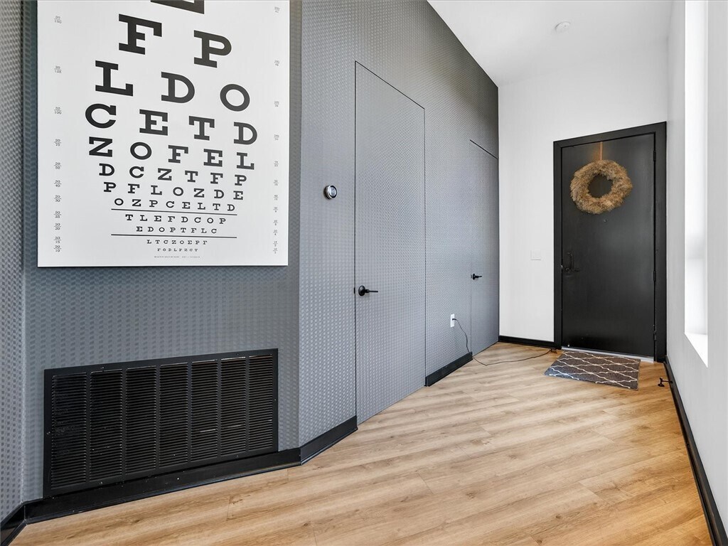 Foto principal - 102 Court St