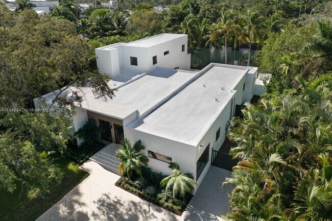 Foto del edificio - 11150 Griffing Blvd