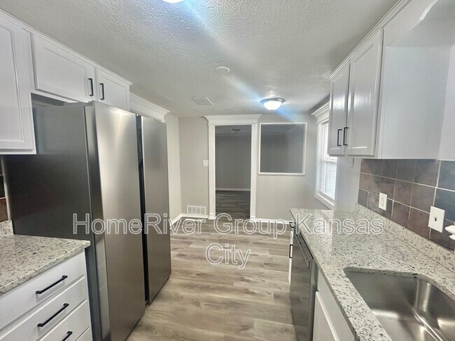 Foto del edificio - 709 NW 80th Terrace