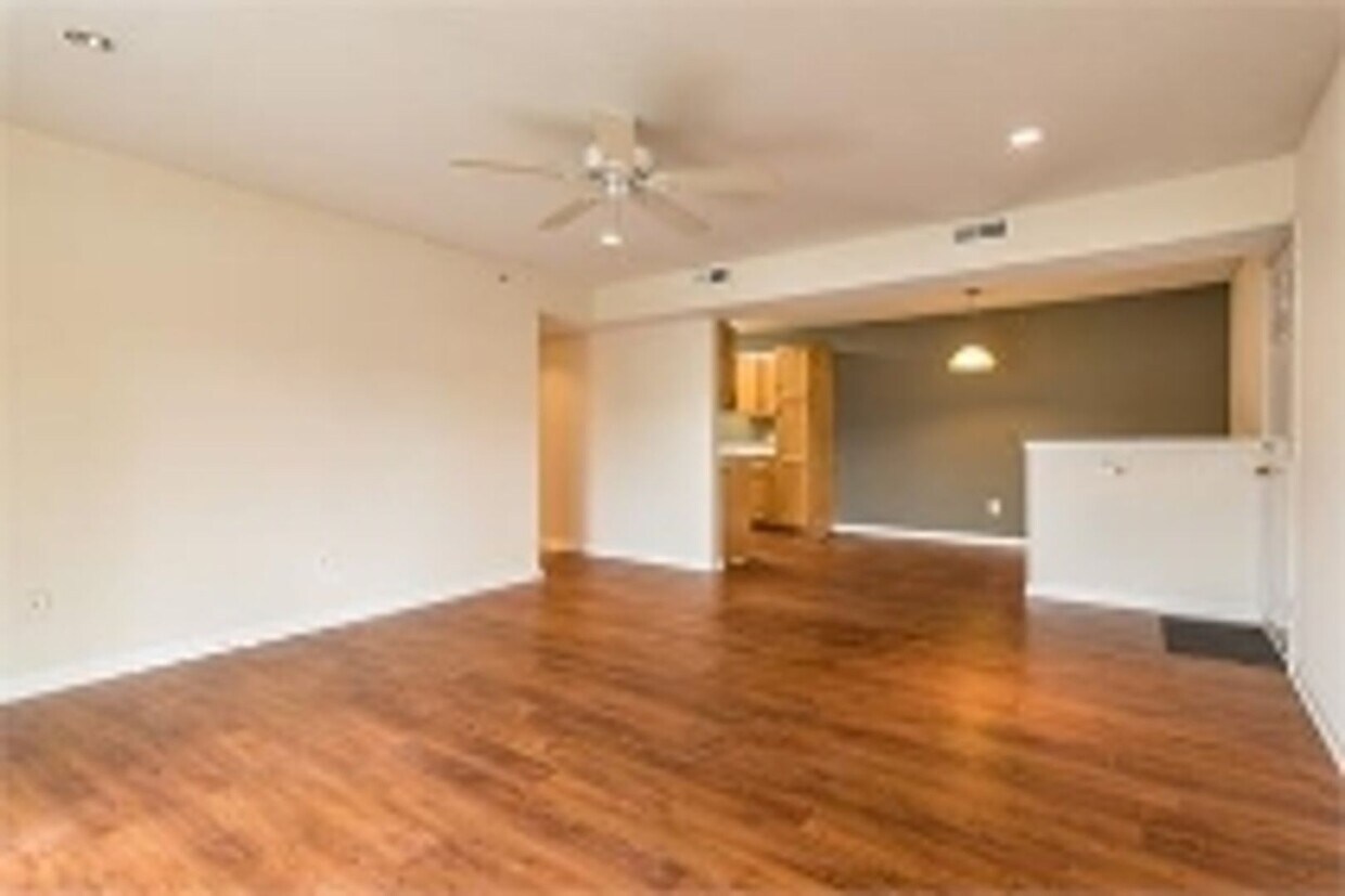 Foto principal - Creek Pointe