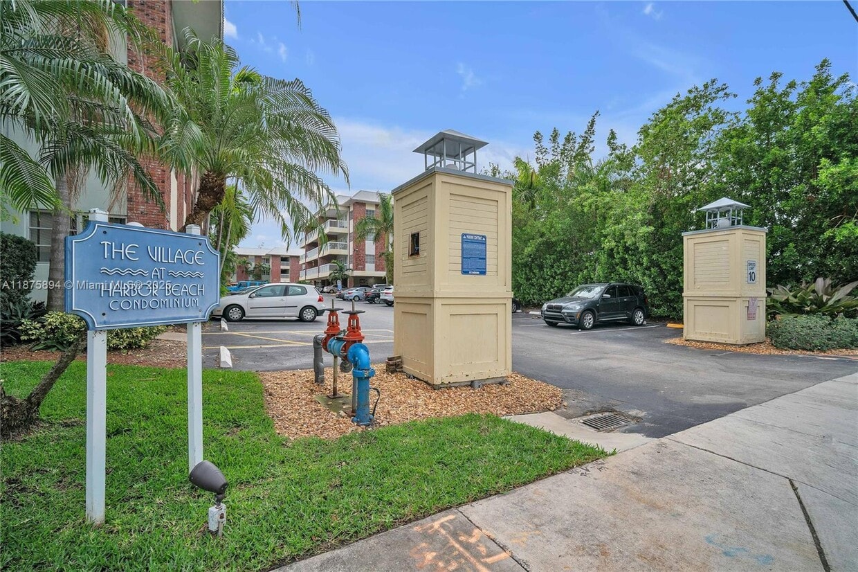 Primary Photo - 2420 SE 17th St