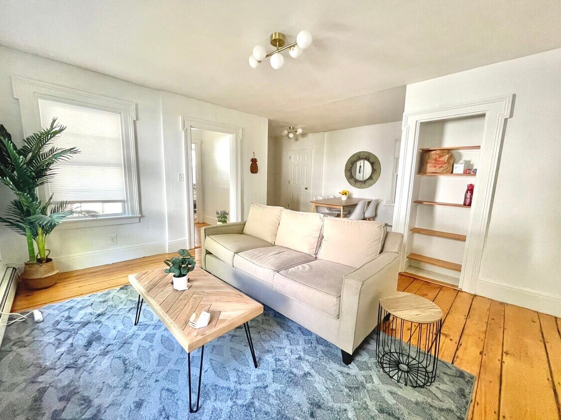 8 Page St Unit 1, Brunswick, ME 04011 8 Page St Brunswick, ME Apartments for Rent in