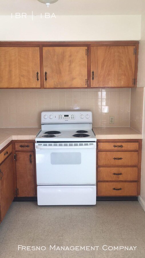 Building Photo - 4302 E Sierra Madre Ave