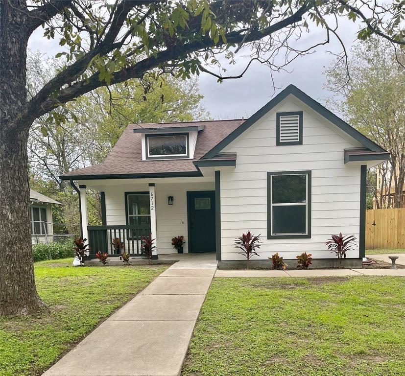 Foto principal - 6712 Canal St