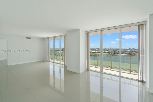 Foto del edificio - 50 Biscayne Blvd