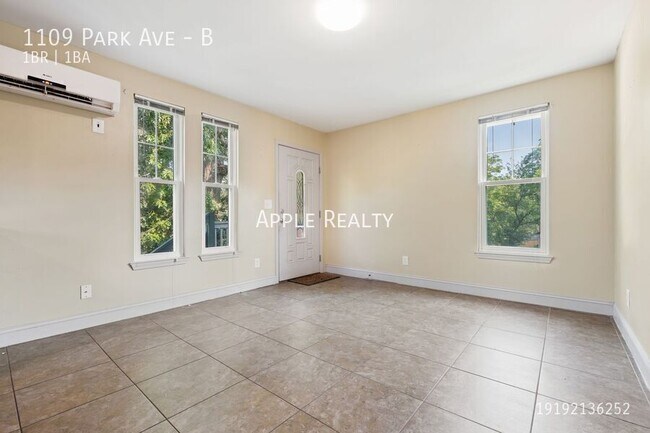 Building Photo - 1109 Park Ave