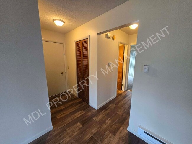 Building Photo - 3295 Ramond St