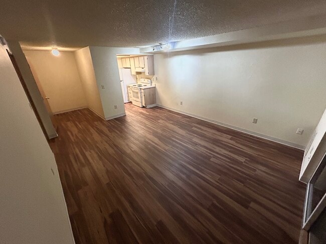 Building Photo - Ivy Club Apartments