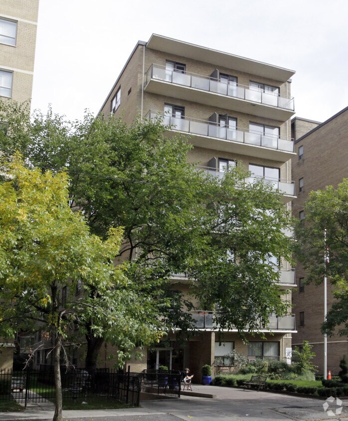 153 St. Apartments 153 St St Toronto, ON