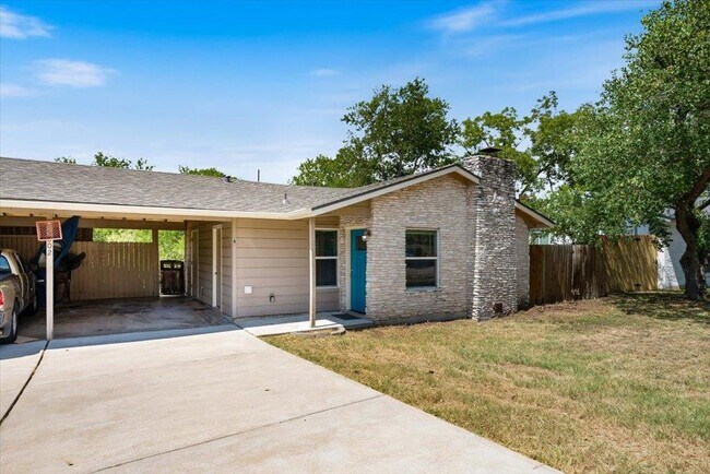 Foto del edificio - 5802 Gloucester Ln