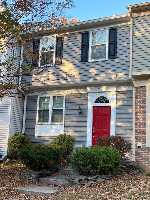 Primary Photo - 8951 Waldren Way