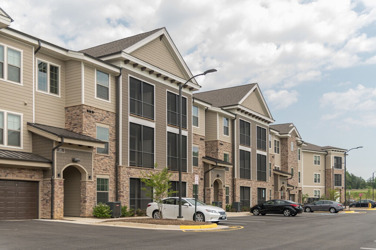 Silver Collection at Celebrate Apartments in Fredericksburg, VA