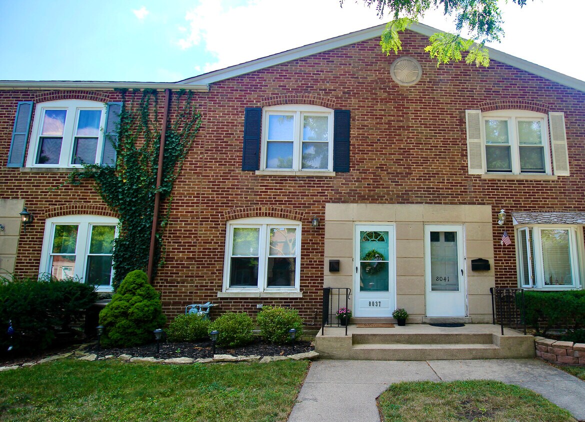 8037 W 29th Ct, North Riverside, IL 60546 Townhome Rentals in North