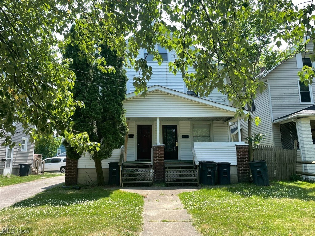 98100 E Mapledale Ave Unit 100, Akron, OH 44301 Room for Rent in