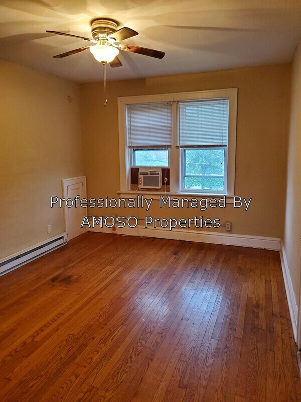 Building Photo - 419 Holly Hills Ave