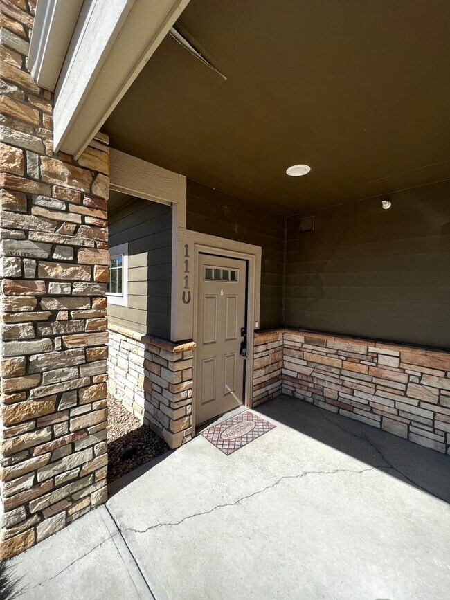 Foto del edificio - 4101 Crittenton Ln