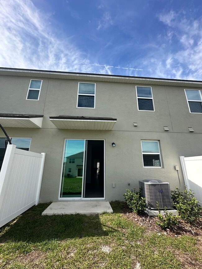 Foto del edificio - 1153 Seaside Mist Trl, Kissimmee, FL 34747