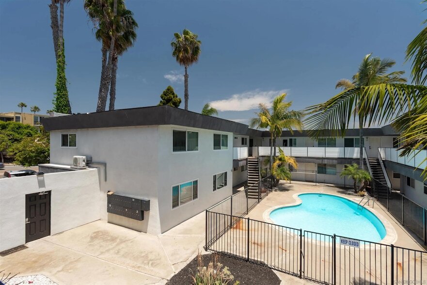 Foto principal - 2275 Grand Ave