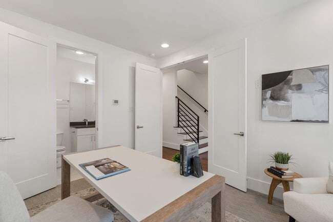 Foto del edificio - 5713 Larkin St