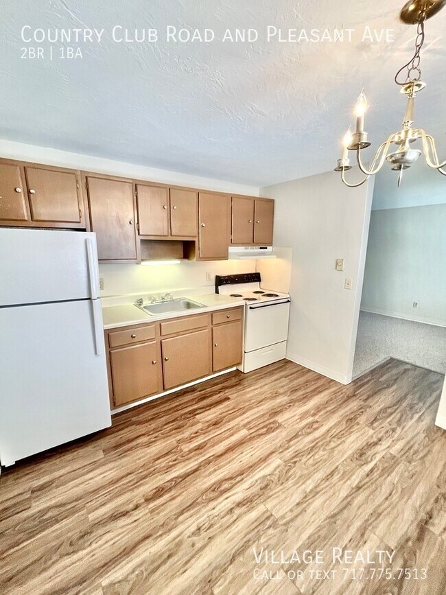Foto del edificio - Top floor! Few Steps! Roomy 2-bed w/ on-si...