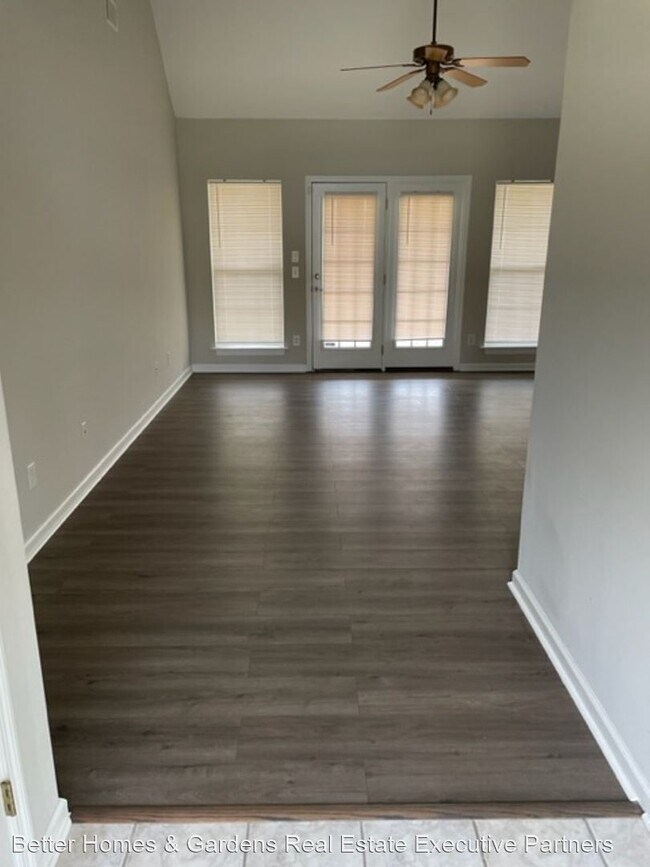 Foto del edificio - 3 br, 2 bath House - 4121 Elders Dr.